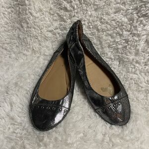 Lei Synthetic leather metallic silver slip on flats studs accents size 11.